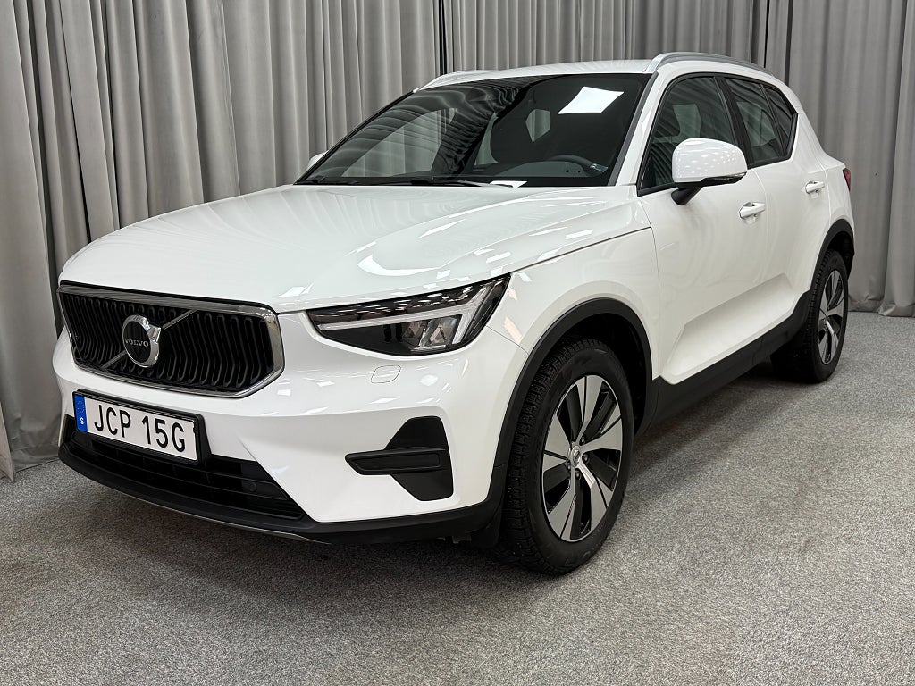 Volvo XC40 B4 197HK AWD Core Aut Leasbar/Bränslevärmare/Backkamera