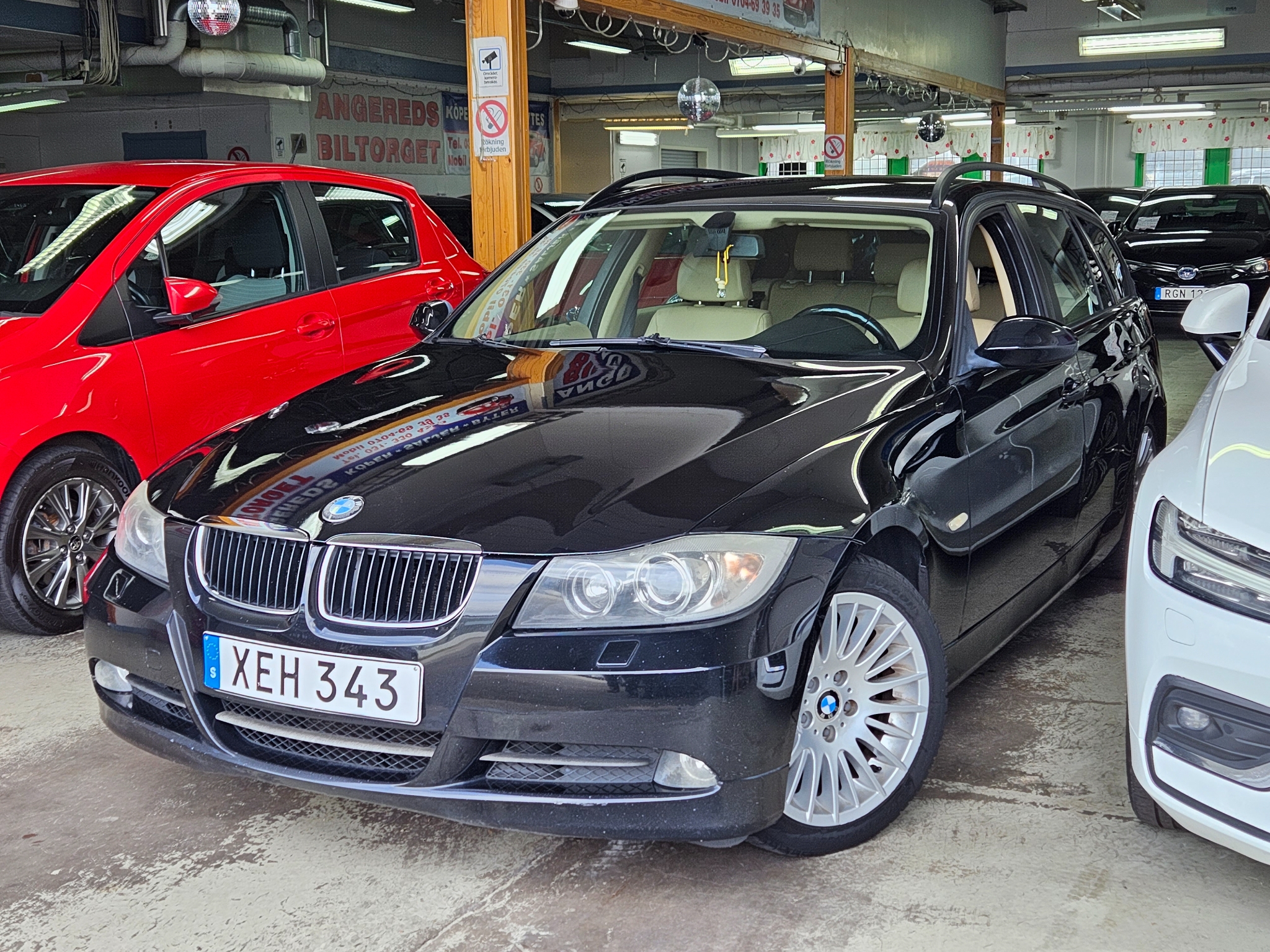 BMW 320 i Touring Automat 2006, photo 2/42