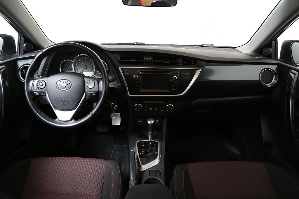 Toyota Auris 1,6 132hk Multidrive S Automat 5D Kamera Panorama 2014