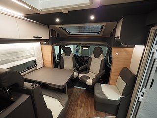 Husbil-halvintegrerad Knaus L!VE TI PLATINUM SELECTION 650 MEG 7 av 18