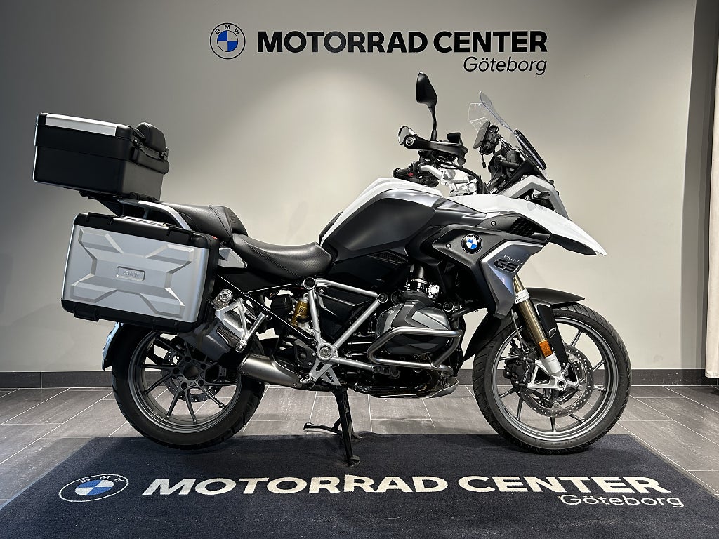 BMW R1250GS/Räntekampanj 3,45%/ 1303 mil / Väskor / Lågt chassi