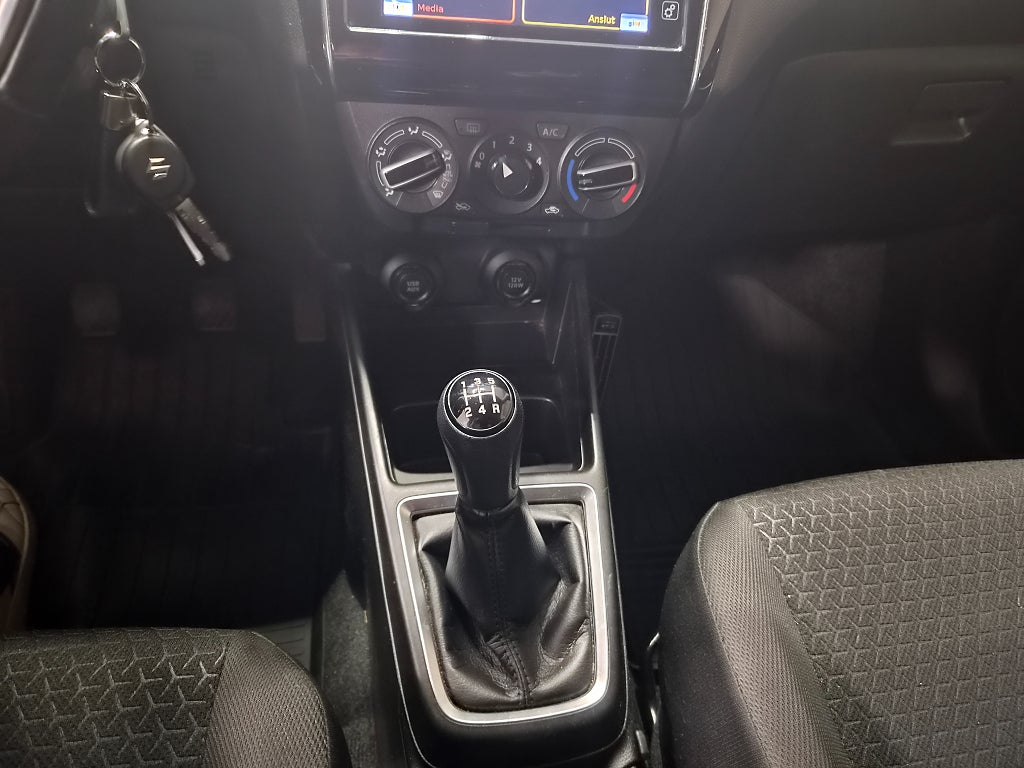 Suzuki Swift 2021 - miniatyr 9