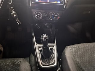 Suzuki Swift Hybrid AllGrip Euro 6 — bild 9 av 11
