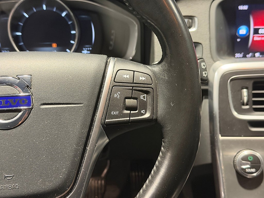 Volvo V60 Cross Country D4 Classic Summum AUT Drag VOC 2018