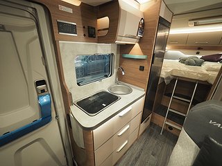 Husbil-halvintegrerad Knaus VanWave 640 MEG Vansation 15 av 31