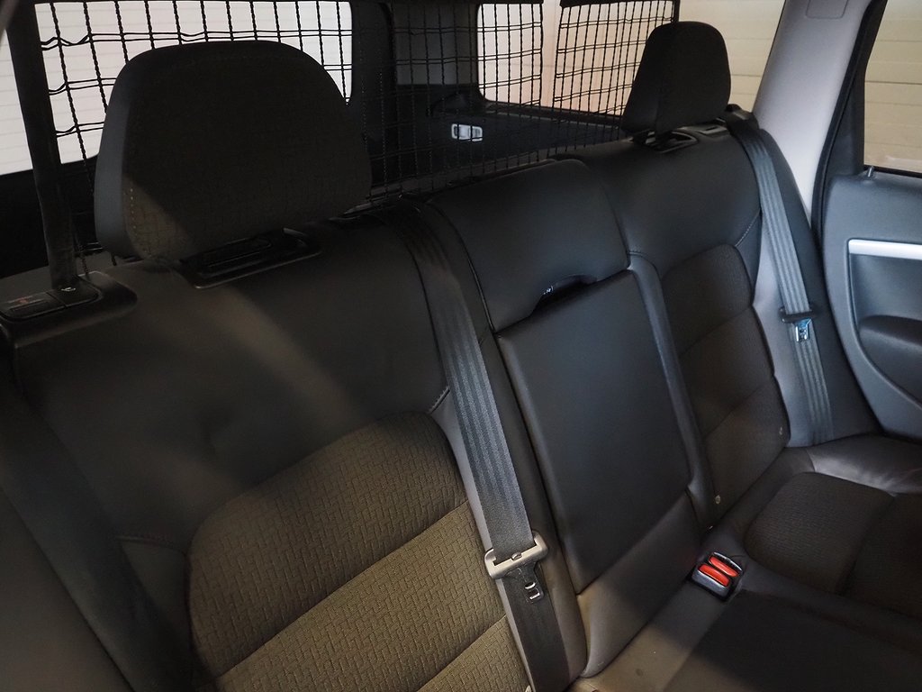 Volvo V70 D4 181hk Momentum Drag Navi VOC Kamrem Bytt 2015