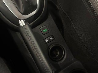 Renault Captur 1.2 TCe EDC S&V-hjul/Psens/Navi/Keyless/BT – bild 19