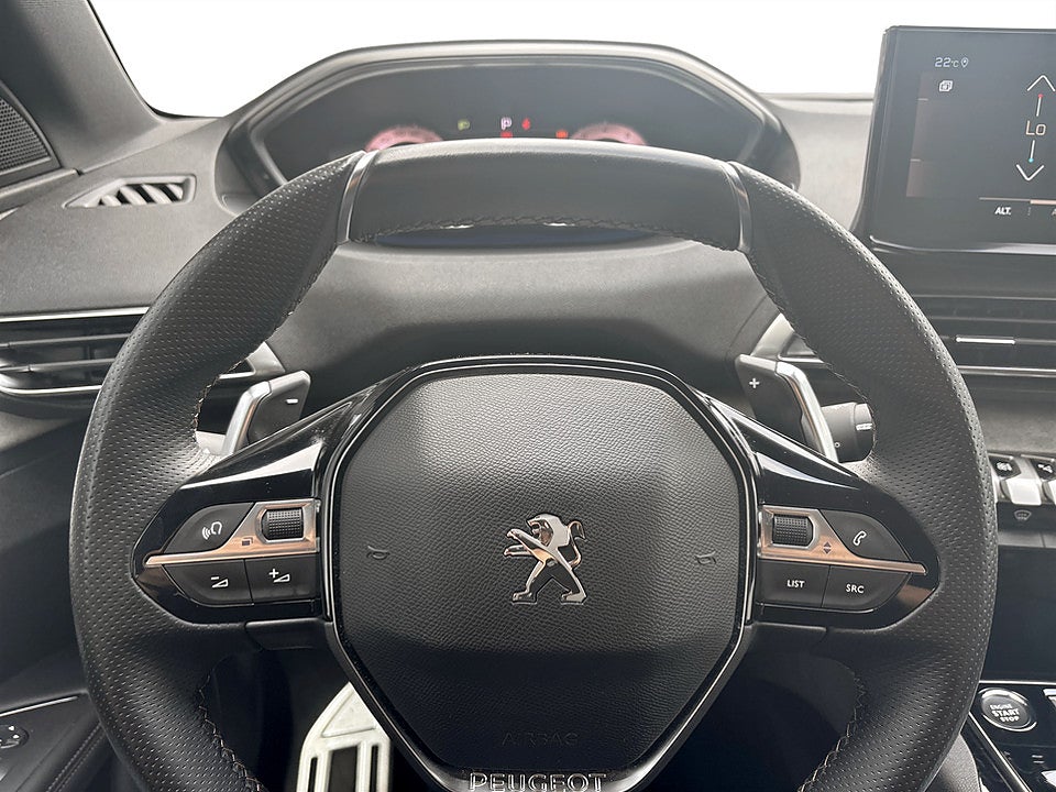 Bild på Peugeot 3008 GT Black Pack 1.2 PT 130hk Aut B-KAMERA CARPLAY