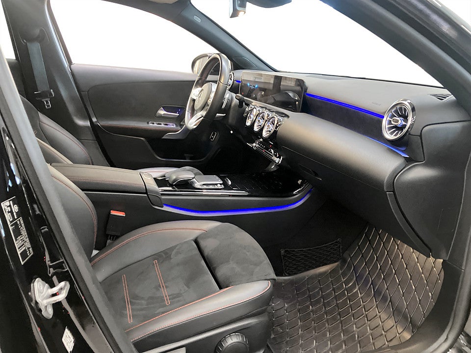 Bild på Mercedes-Benz A200 AMG PREMIUM NIGHT PACK 163hk Aut B-KAMERA CARPLAY