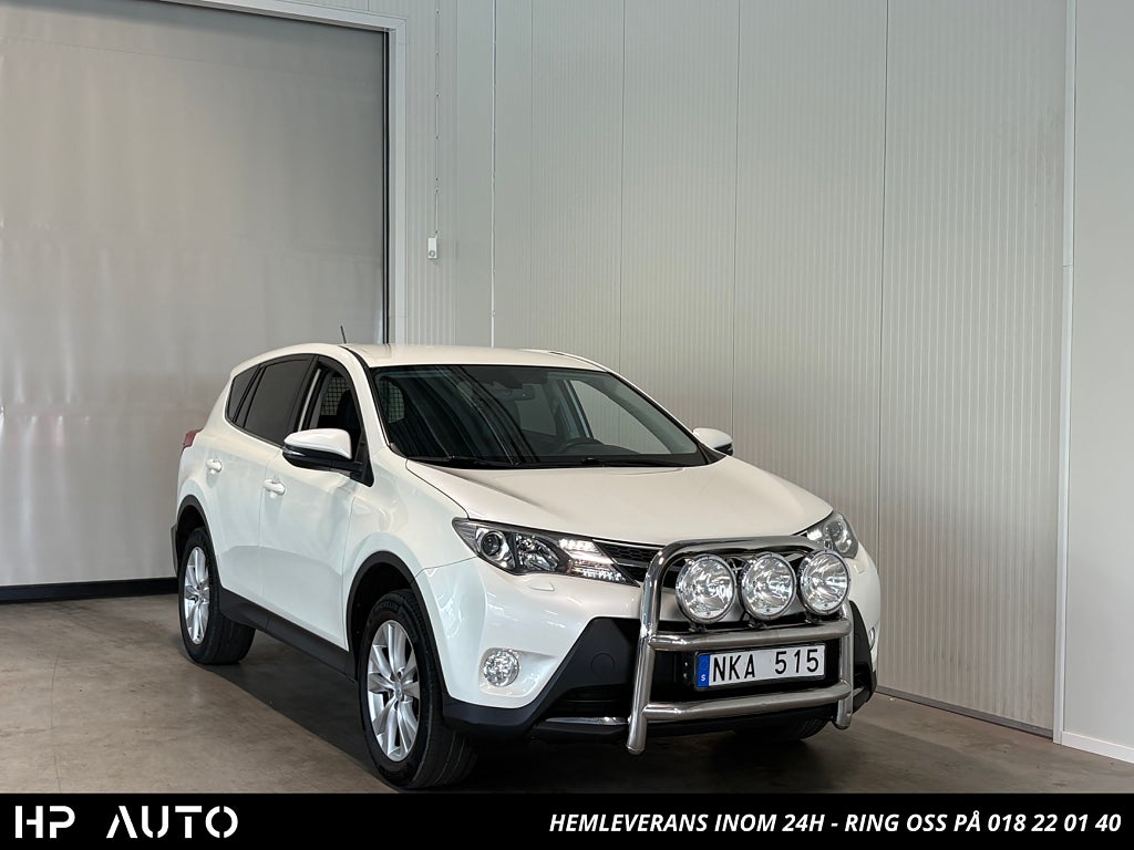 Toyota RAV4 2.2D 4x4 Executive Drag Skinn Elstol Navi Kamera S&V