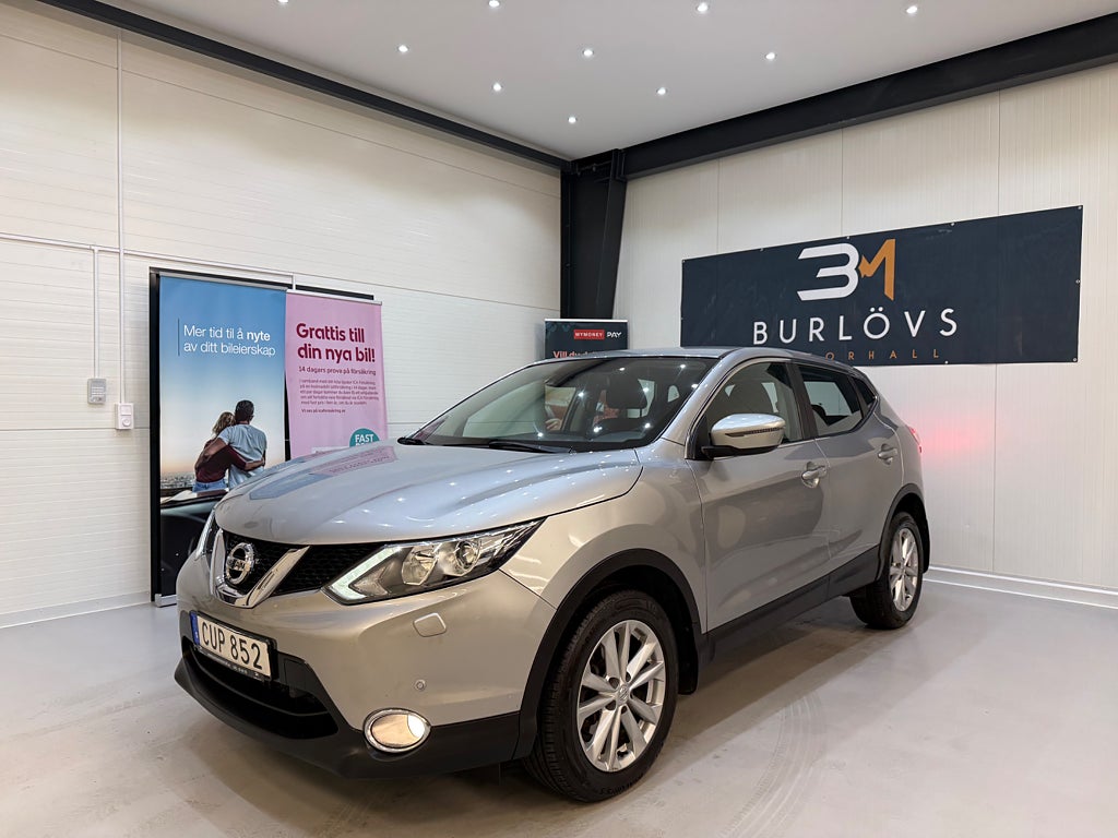 Nissan Qashqai 1.6 dCi //  Automat // Panormaglasstak //SUV // Navi //