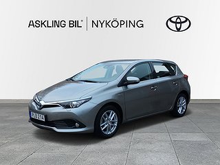 Toyota Auris Hybrid Active