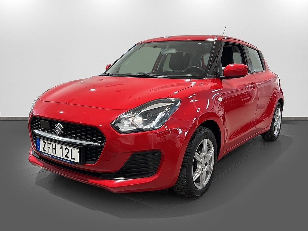 Suzuki Swift Hybrid 83hk Vinterhjul Farthållare 2483 mil