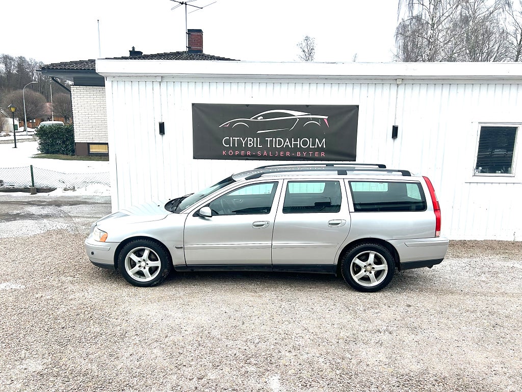 Volvo V70 2.5T AWD Kinetic Automat