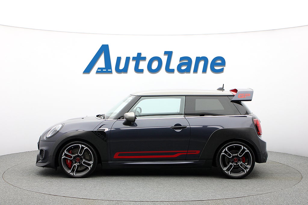 MINI John Cooper Works GP Limiterad Nr. 81/3000 Svensksåld Sommarkamp