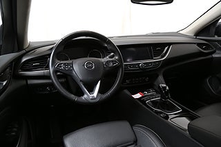 Halvkombi Opel Insignia 12 av 29