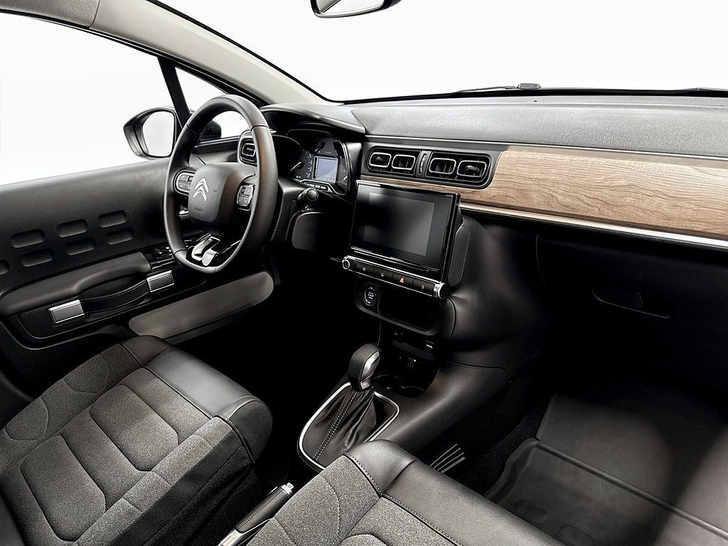 Bild på Citroën C3 Shine 1.2 110hk Aut - CARPLAY, P-SENSORER BAK