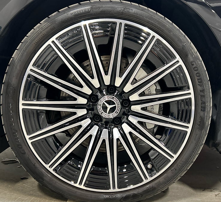 Mercedes-Benz CLE 300 4MATIC Cabriolet AMG Premium Burmester Läder Drag - bild 6