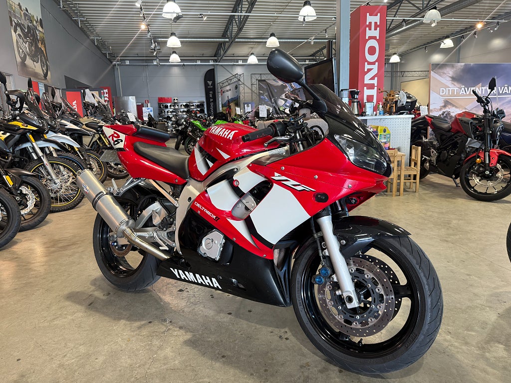 Yamaha YZF-R6 