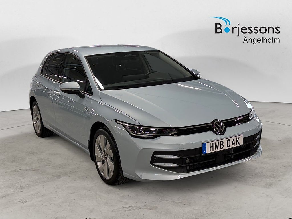 Volkswagen Golf LIFE EHYBRID 1.5 204 HK