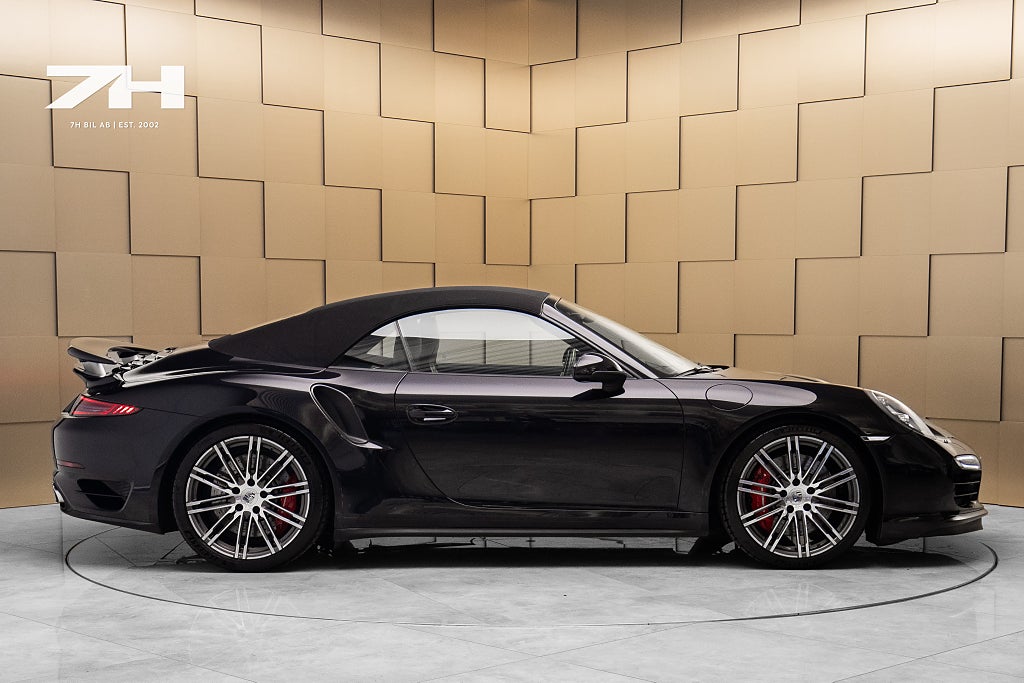 Porsche 911 Turbo Cabriolet / Sv.såld / Chrono / Farthållare