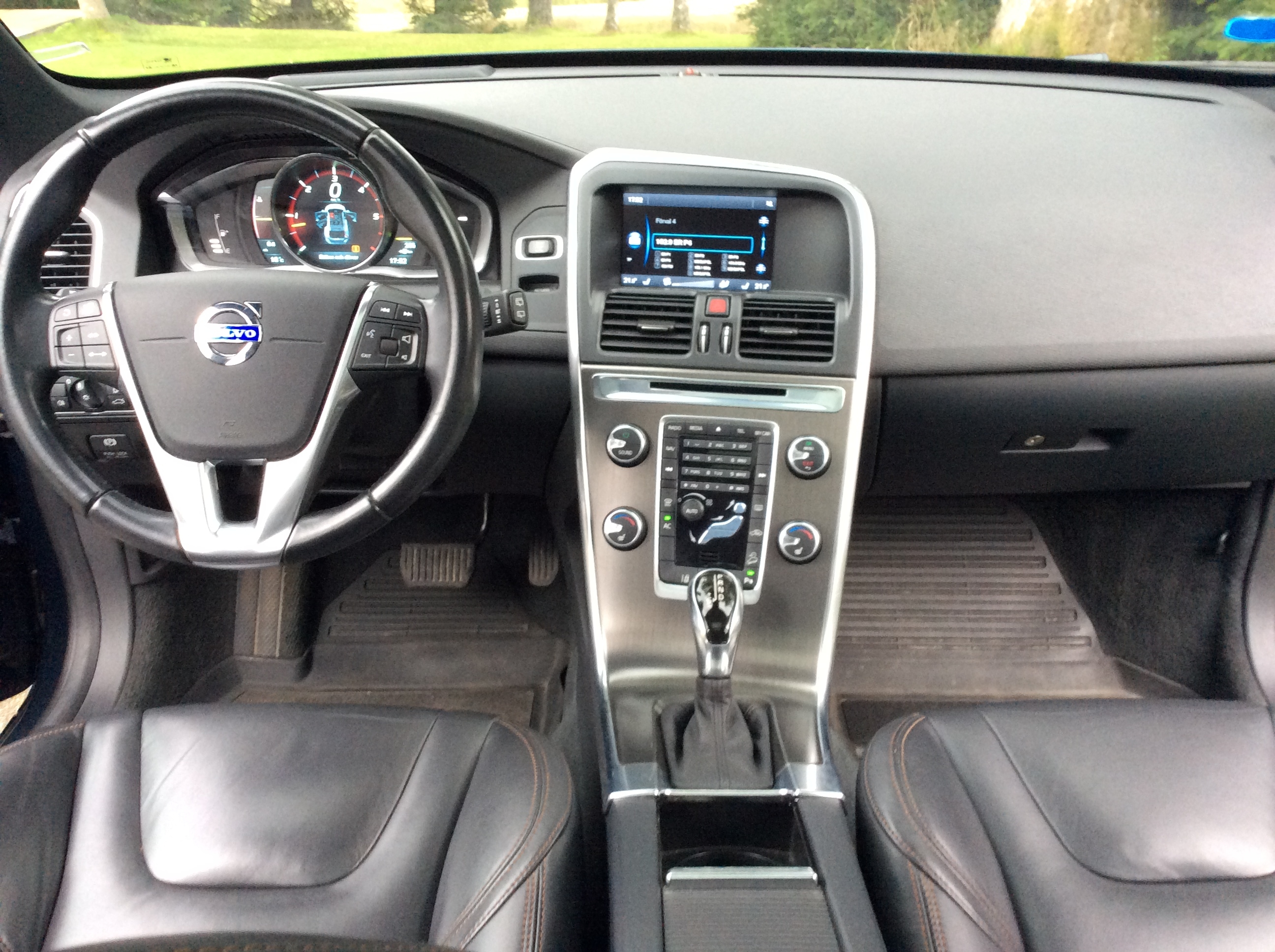 Volvo XC60 2014, kuva 4/35