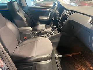 Kombi Skoda Octavia 10 av 23