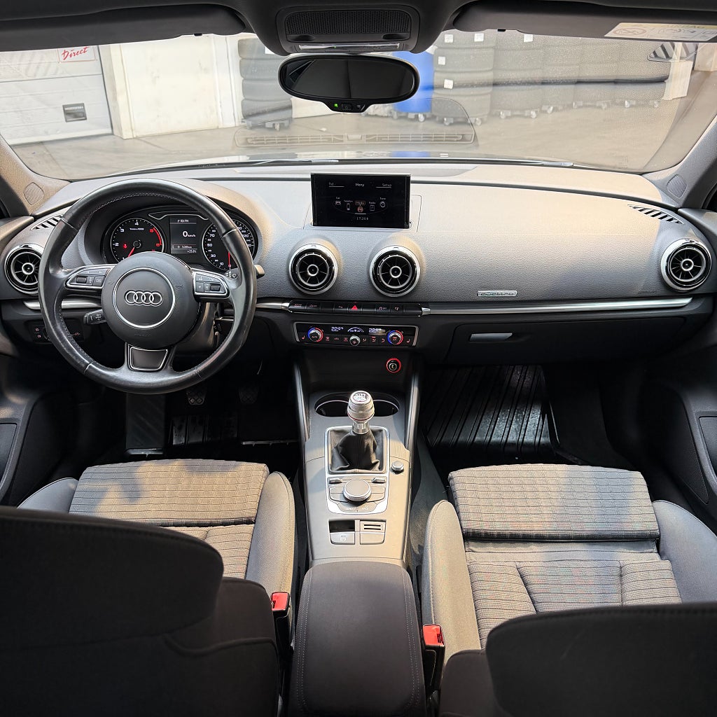 Audi A3 Sportback 2.0 TDI quattro Ambition P-sensorer