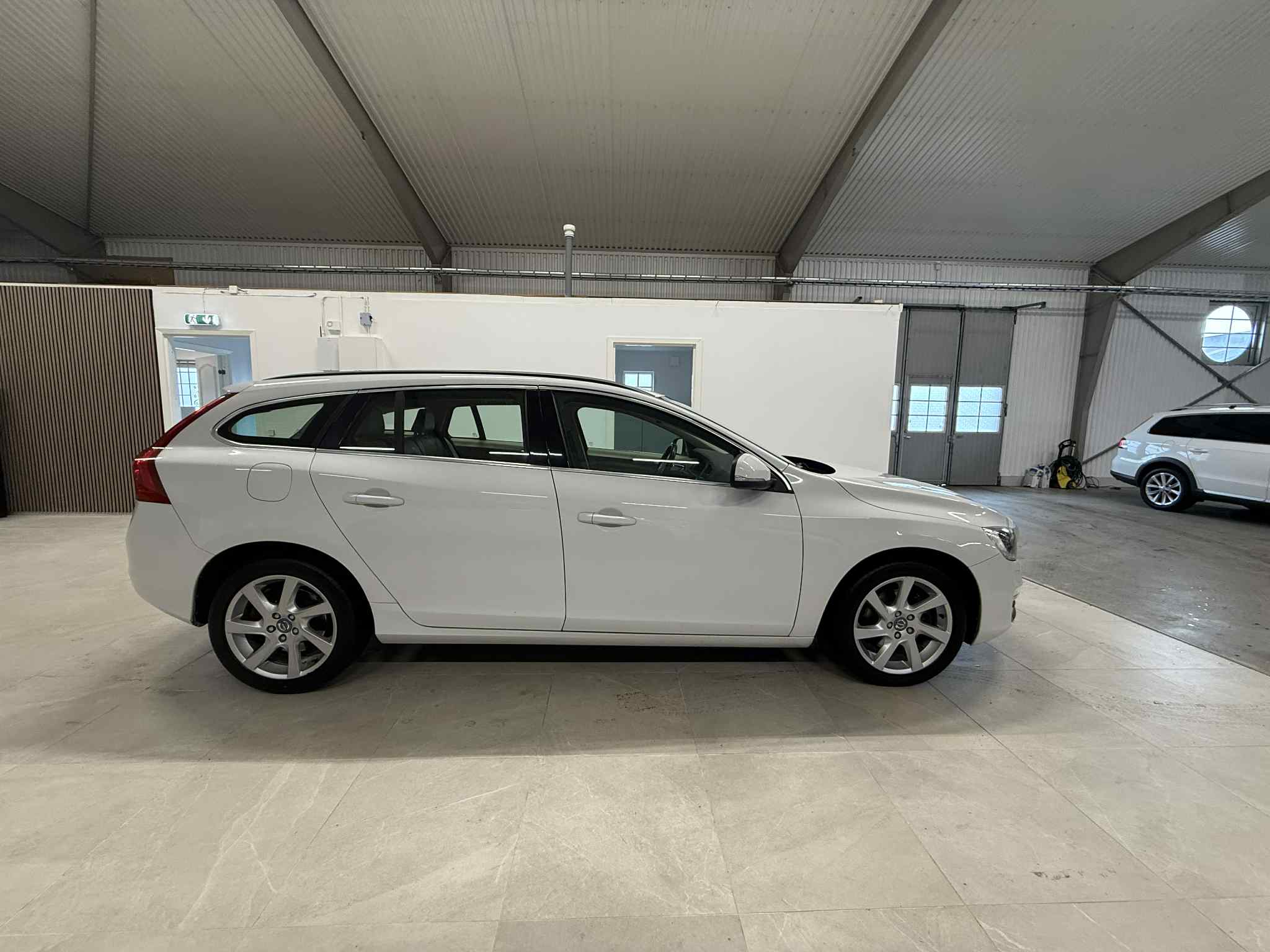 Volvo V60 2014, kuva 5/43
