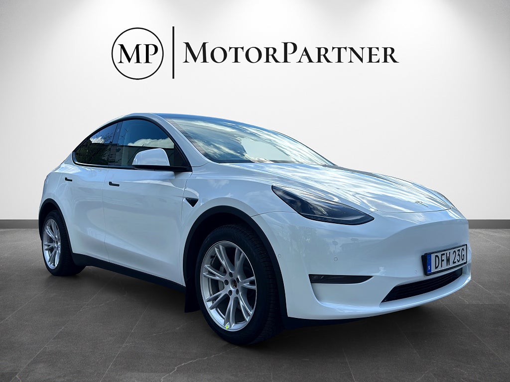 Tesla Model Y Long Range AWD Dragkrok Autopilot MOMS 514hk 