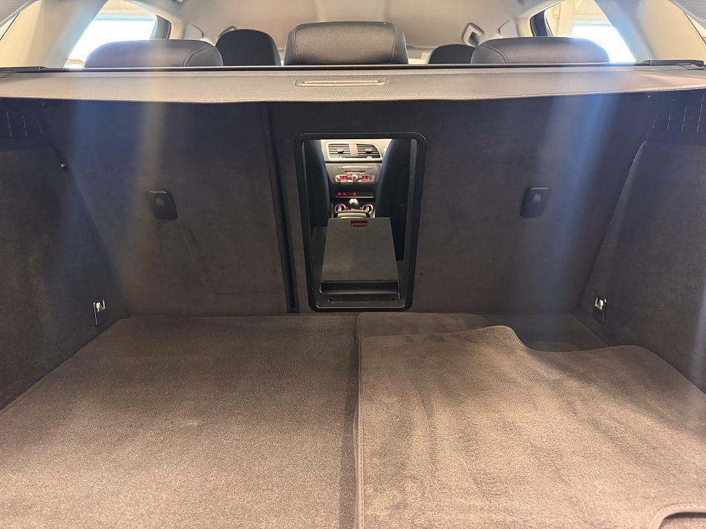 Audi Q3 2017 - miniatyr 6