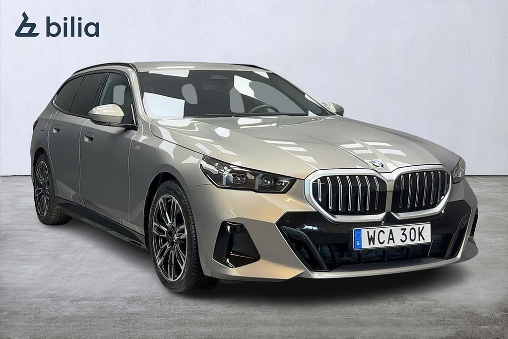 BMW 520d xDrive Touring/M-Sport/Head-up/360°/Drag/Värmare