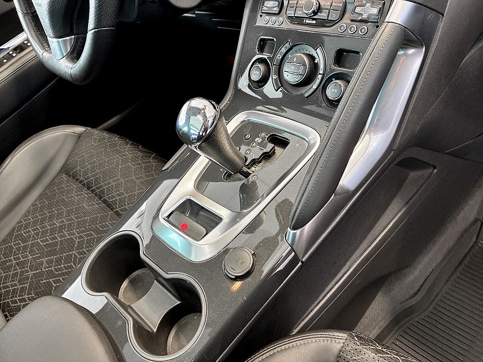 Bild på Peugeot 3008 Allure 1.6 BlueHDi 120hk Aut PANORAMA NYBYTT KAMREM