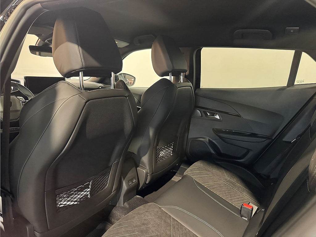 Bild på Peugeot 2008 GT PureTech 130hk Aut - OMGÅENDE LEVERANS!