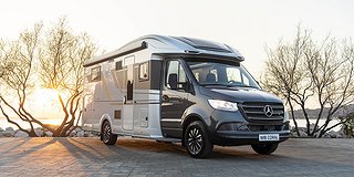 Husbil-halvintegrerad Adria CORAL SUPREME MB 670 DL 