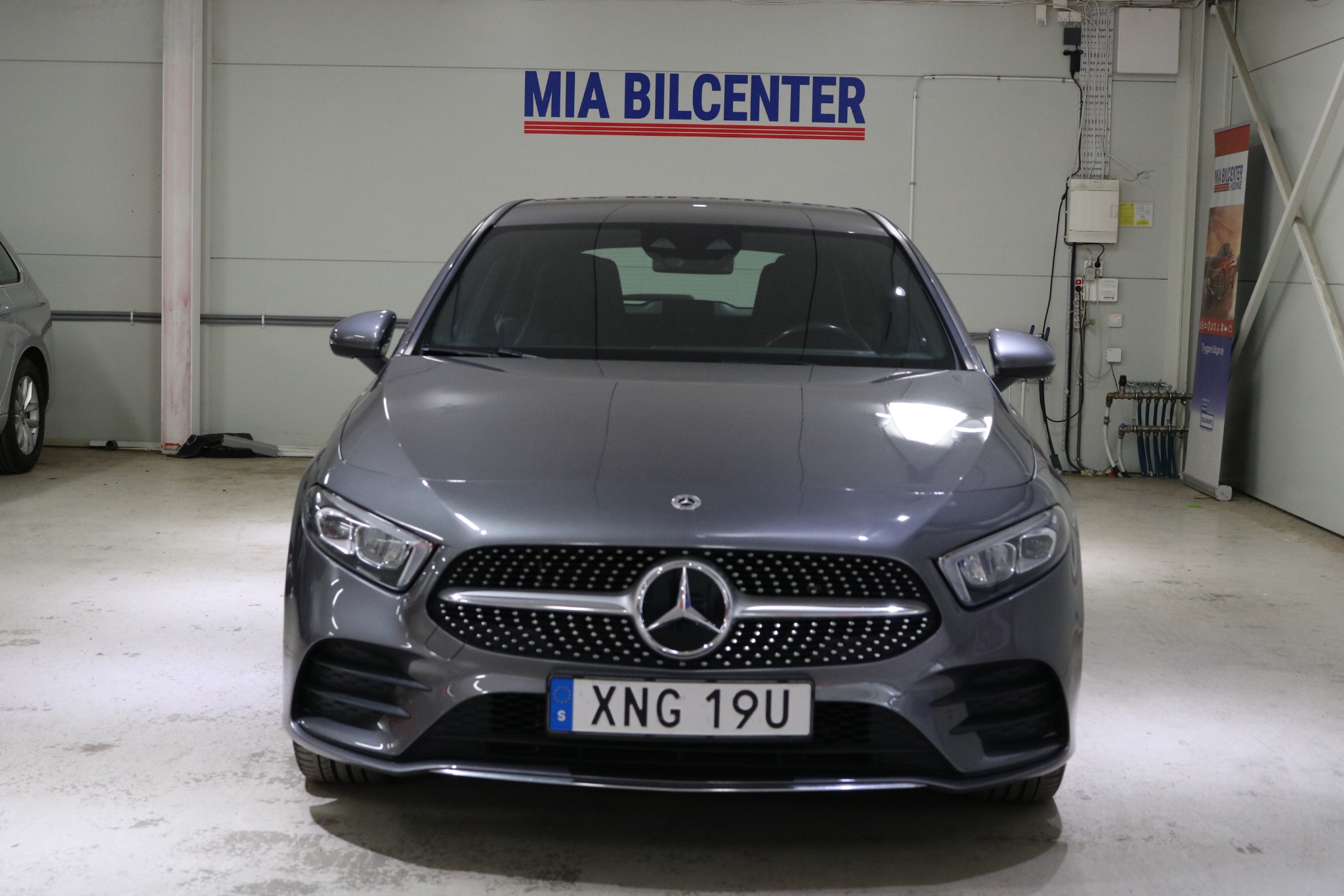 Mercedes-Benz A 250 e 8G-DCT AMG 2021, bild 3/10