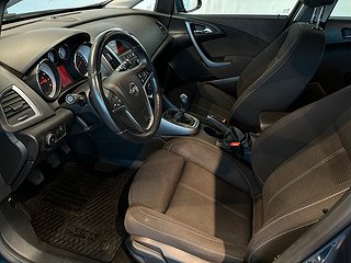 Opel Astra 1.4 Turbo 140hk Nybesiktad/Lågskatt/SoV-Hjul