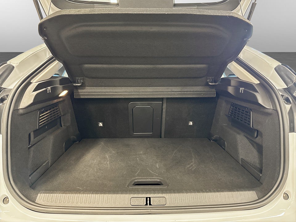 Bild på Citroën C4 Shine 1.2 PT 130hk Aut NAVI CARPLAY