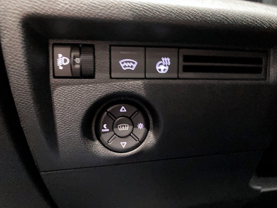 Bild på Citroën C4 Shine 1.2 PT 130hk Aut B-KAMERA NAVI