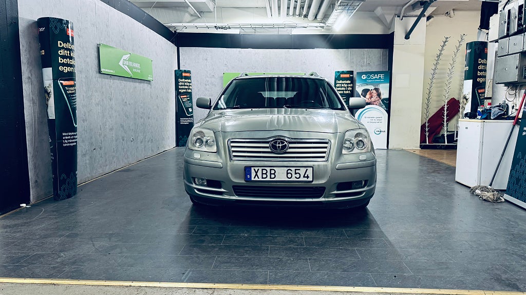 Toyota Avensis Kombi 2.4 D-4 VVT-i