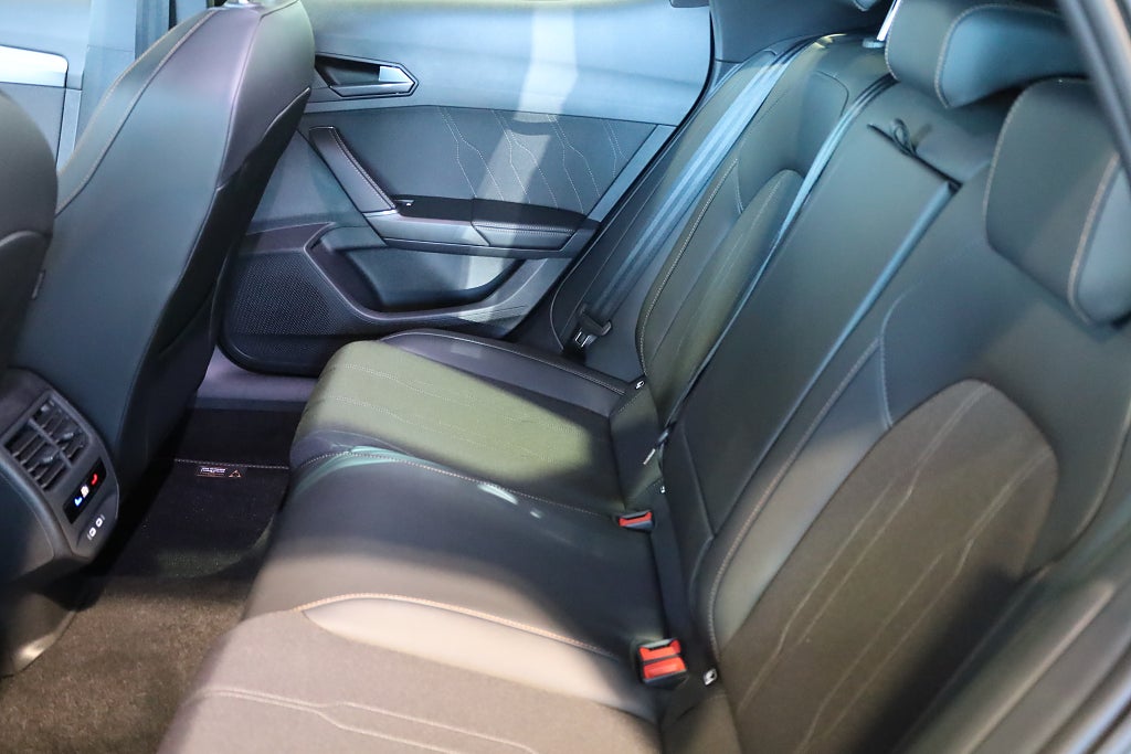 Cupra Formentor 1.5 eTSI DSG 150hk | Carplay |B-Kamera | 2025