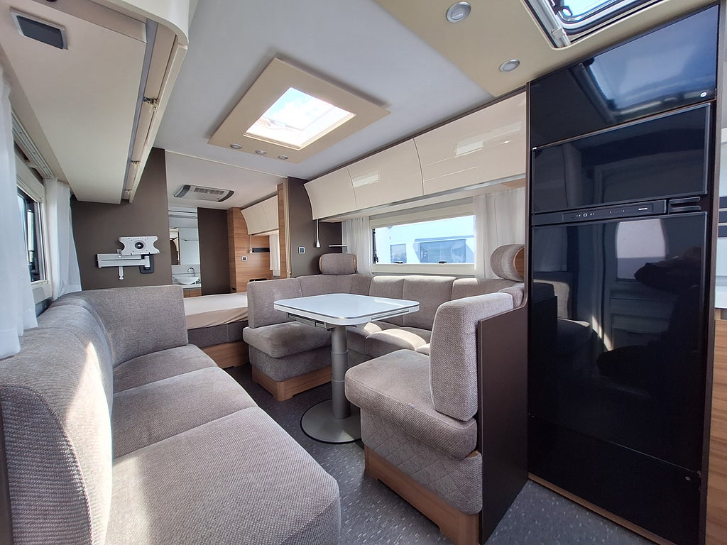 Adria Alpina 663 HT Queenbädd, Dusch, AC, Mover -2025