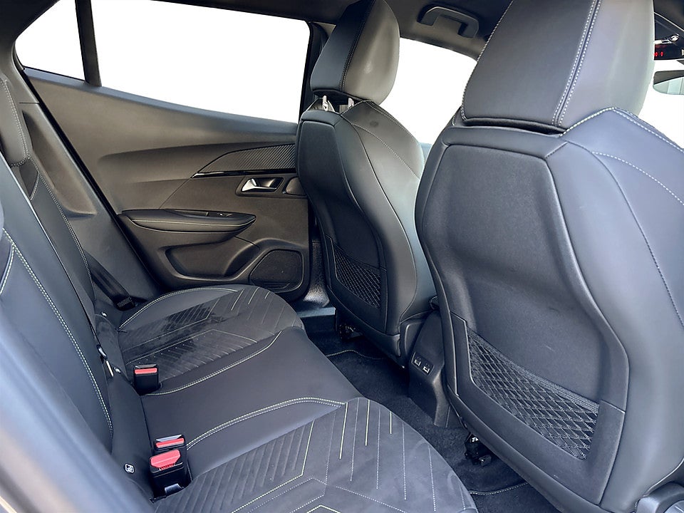 Bild på Peugeot 2008 GT 1.2 PT 130hk Aut B-KAMERA CARPLAY ELSTOL