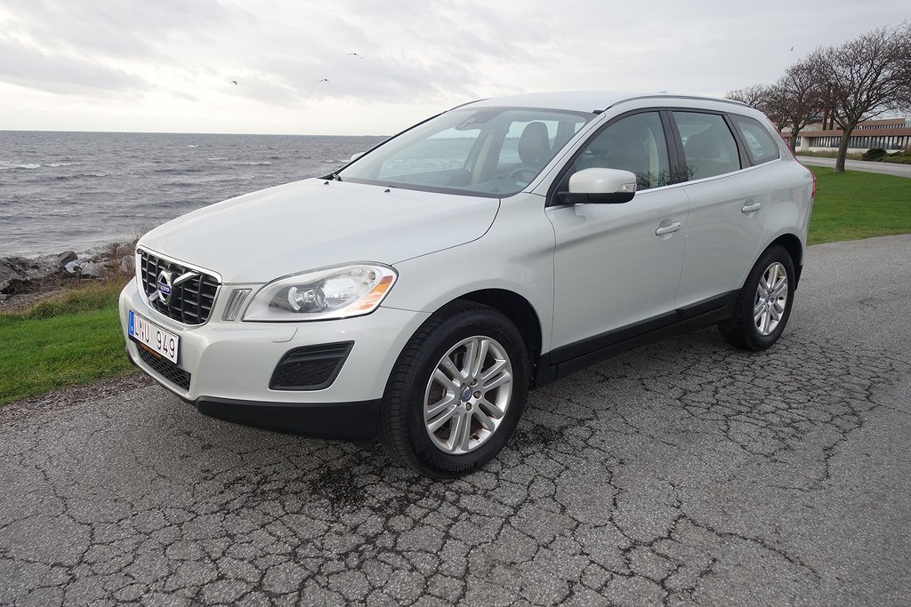 Volvo XC60 D3 Summum Drag Värmare Sensorer Läder 