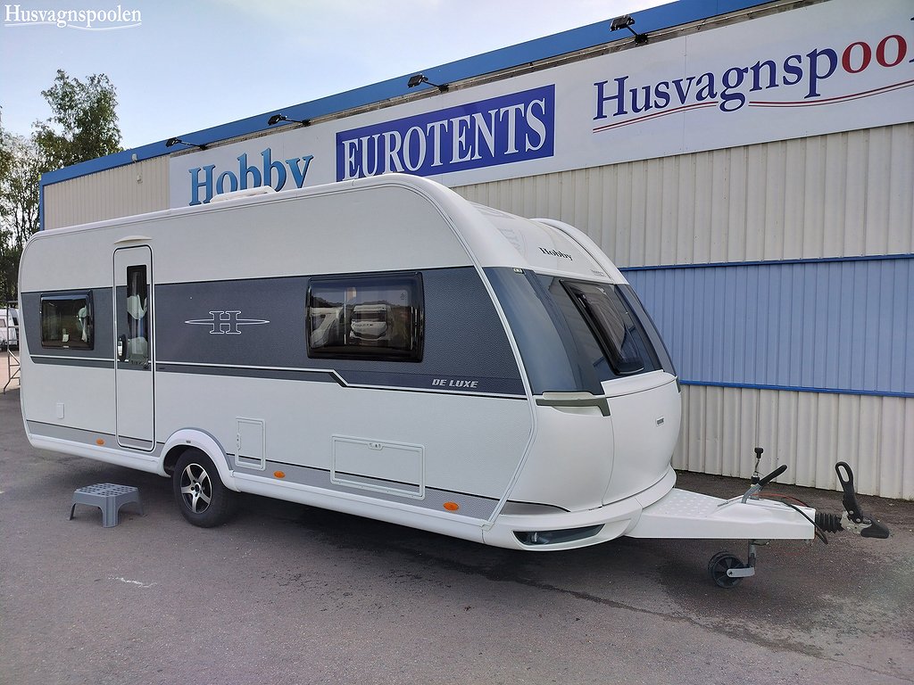 Hobby 515 UHL DE LUXE Långbäddar, Nedfällbar Taksäng