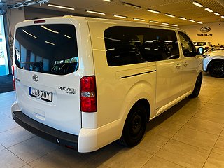 Toyota Proace Verso 2.0 Automat 9sits/MOMS/SoV-Däck/MoK-Värm
