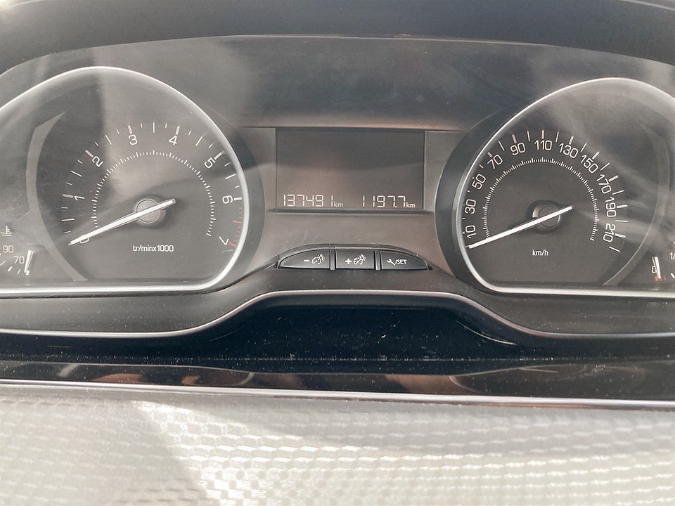 Bild på Peugeot 208 5D Style 1.2 PT 82hk BACKSENSORER