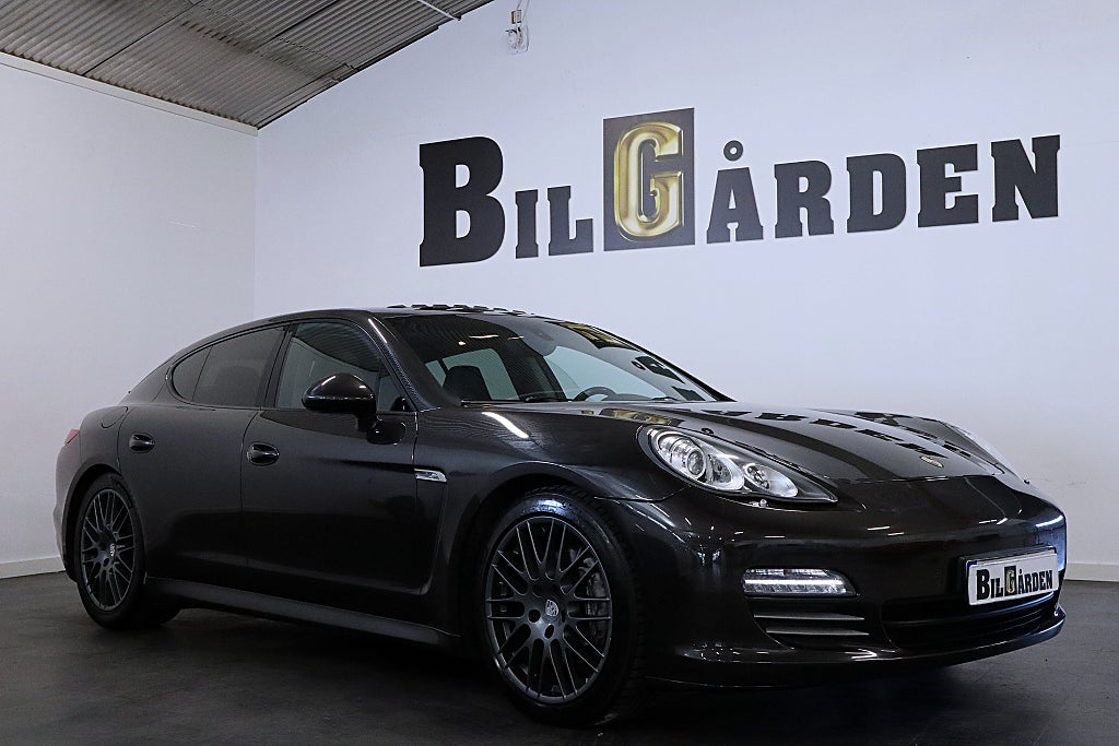 Porsche Panamera 4 PDK Fullservad Se Utrustning Nybesiktigad