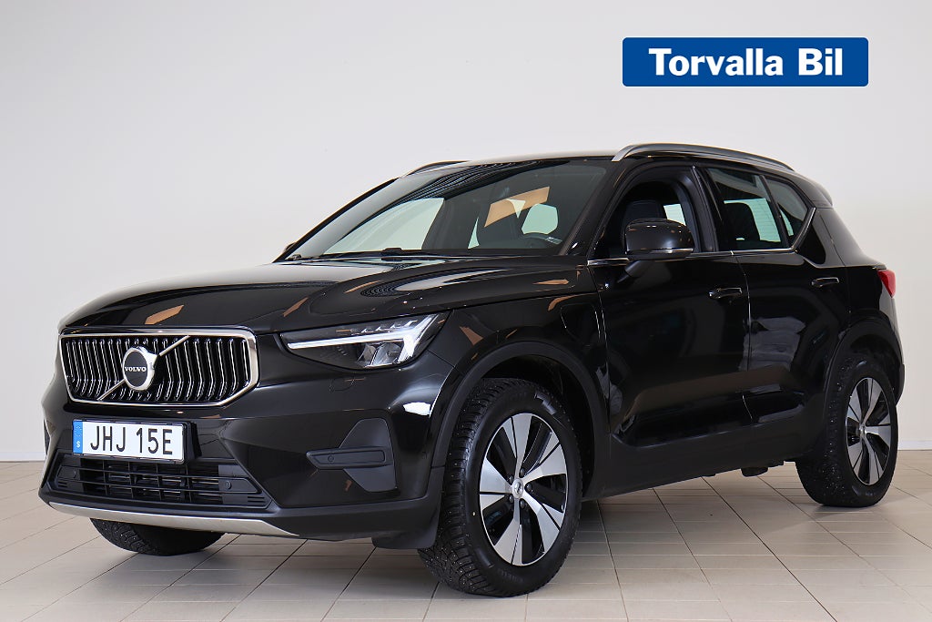 Volvo XC40 Recharge T4 PHEV Core Bright 211hk Drag V-hjul Navi VOC