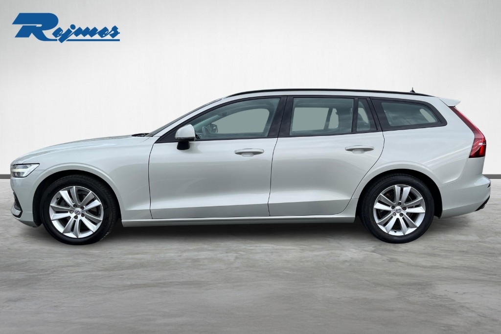 Volvo V60 D4 Momentum Edition 2019, photo 3/10